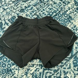 lululemon hotty hots size 2